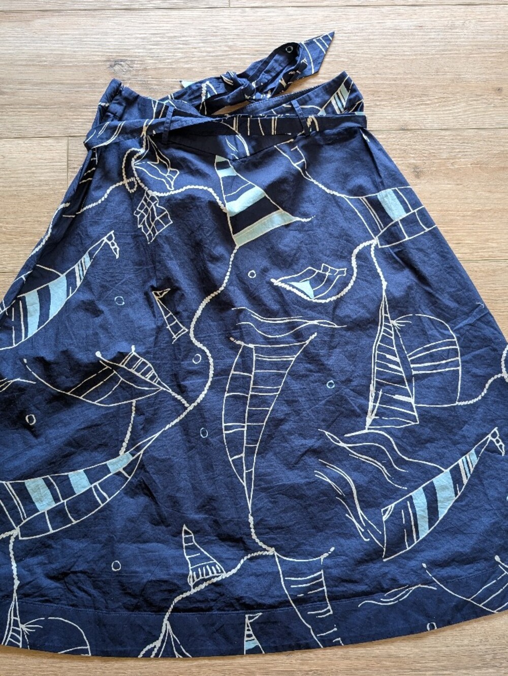 Talbots Navy Sailboat Print A-Line Skirt-Petite - Picture 8 of 8